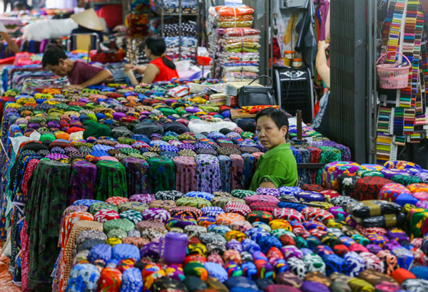 Trieu Khuc Textile Market