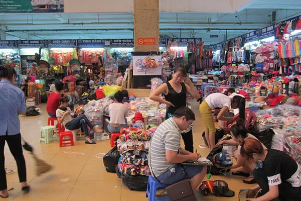 dong xuan market