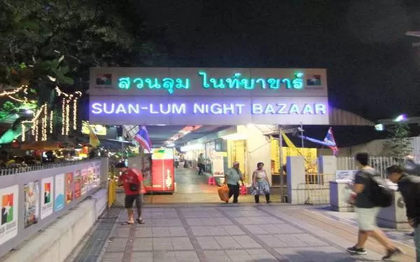 Suan Lum Night Bazaar Ratchadaphisek: Bangkok's Nighttime Shopping Paradise